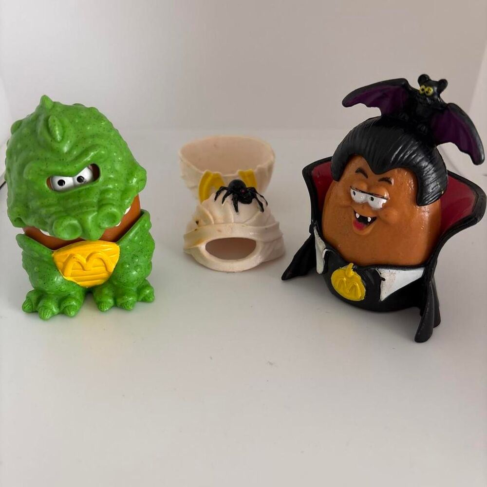 McDonald's Halloween Chicken McNuggets Buddies Dracula mummy crocodile 92 96